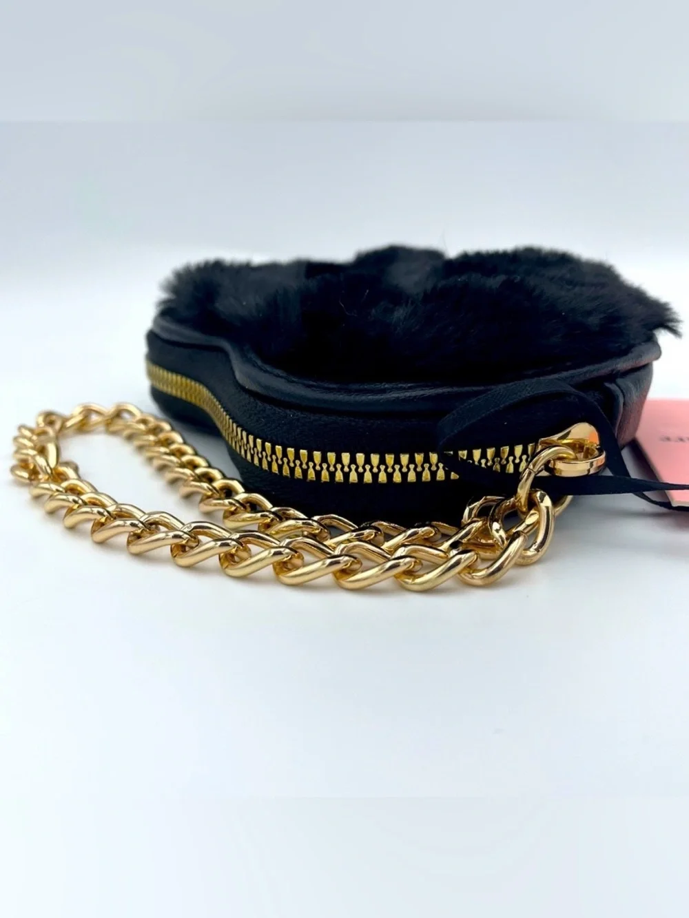 Juicy Couture Furry “Get Cozy” Zip Around Wristlet NWT